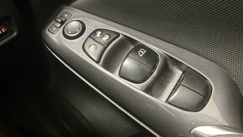 Nissan Juke 1.0 DiG-T 114 Acenta 5dr Petrol Hatchback